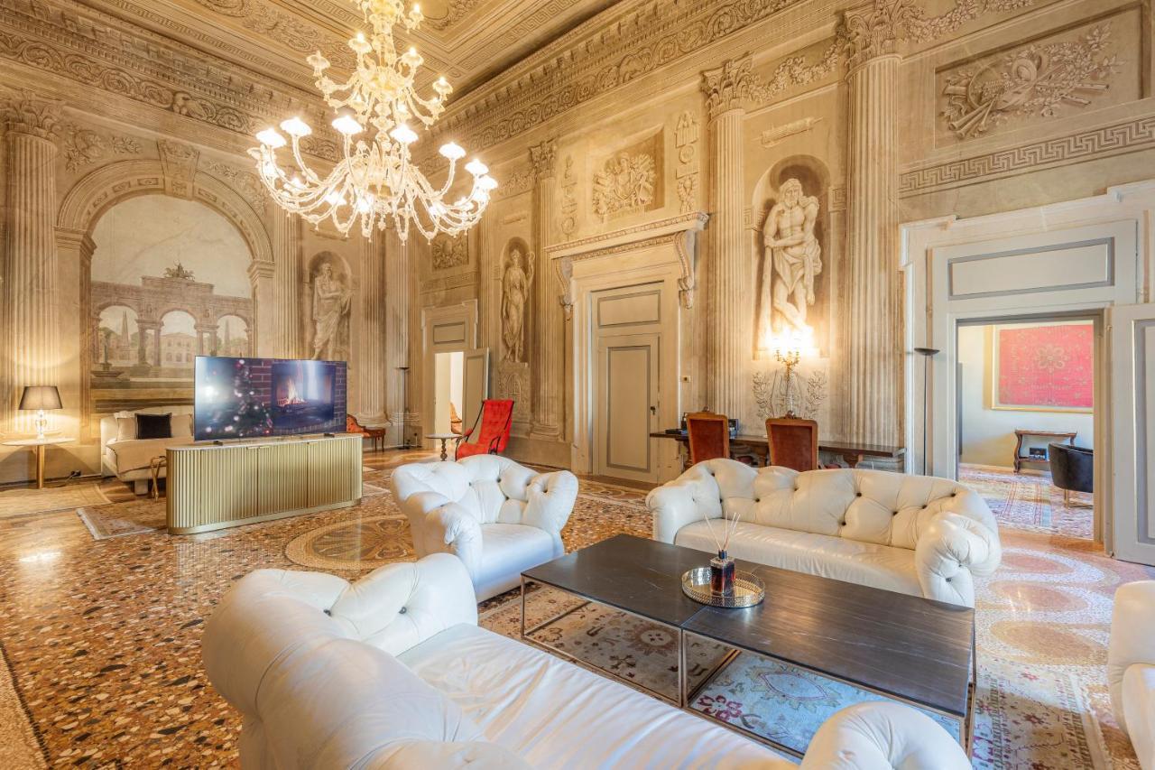 Corte Realdi - Palazzo Camozzini Verona Exteriör bild