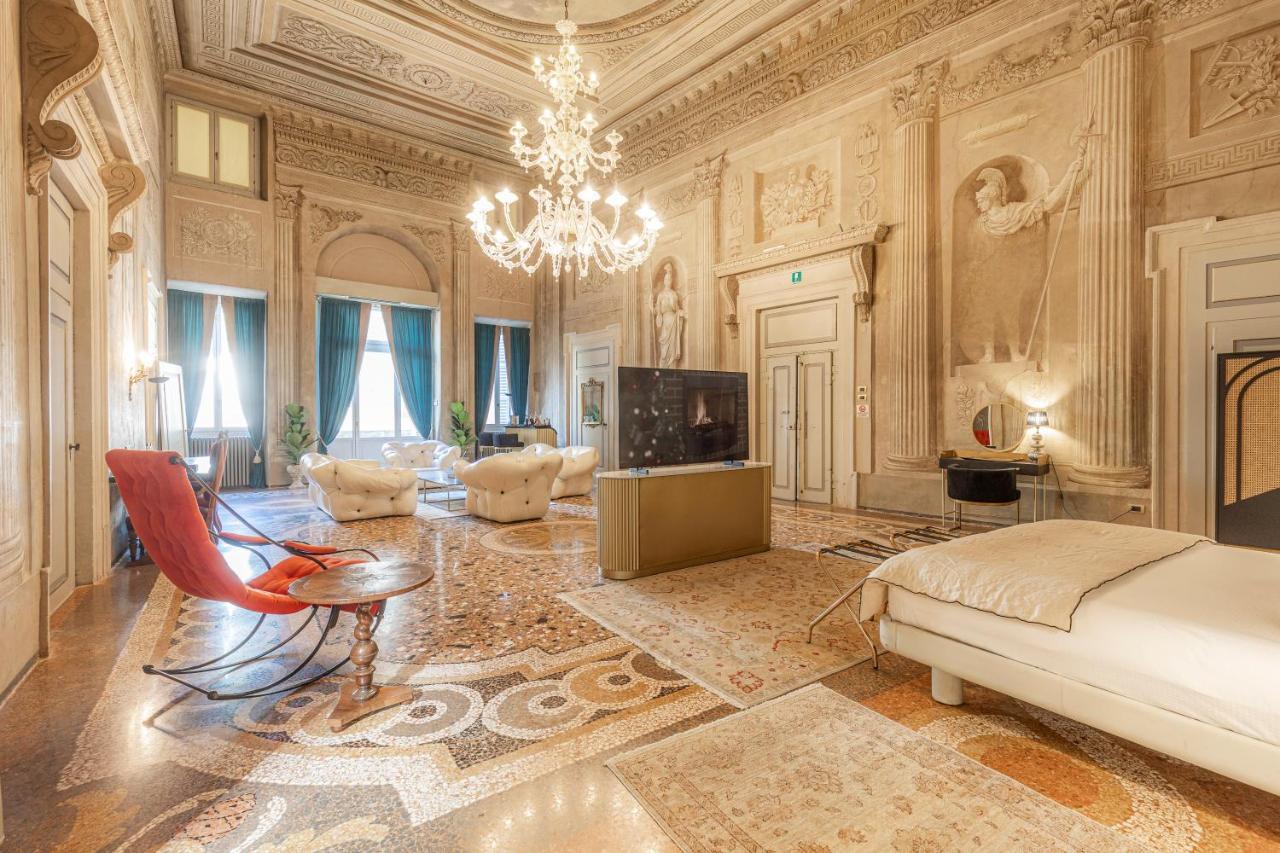 Corte Realdi - Palazzo Camozzini Verona Exteriör bild