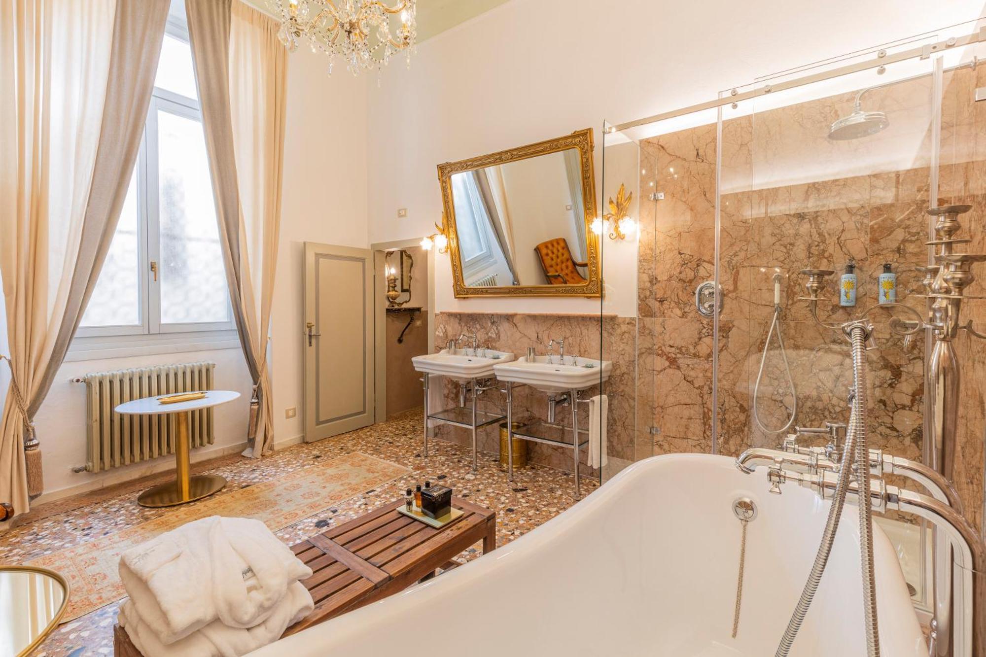 Corte Realdi - Palazzo Camozzini Verona Rum bild